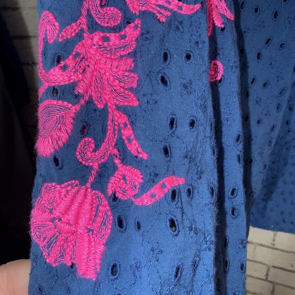 Lilly Pulitzer Coretta Navy Tunic Top Pink Embroidery Long Sleeved Size Large - Picture 7 of 11